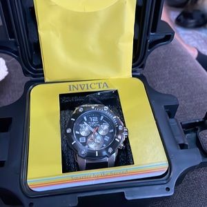 Invicta Men's 19528 Speedway Quartz Chrono Watch